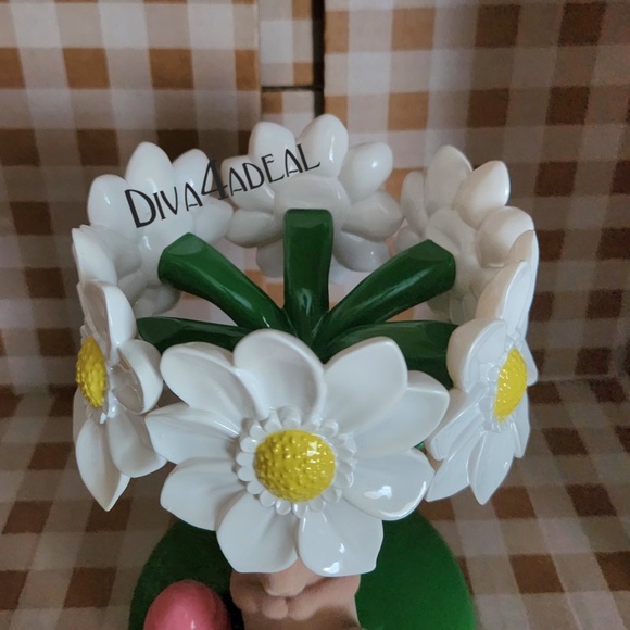 Bath & Body Works BUNNY BOUQUET Pedestal 3-Wick Candle Holder - Picture 5 of 7